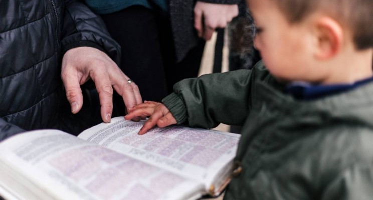 아이들에게 가르치라, 성경은 우리에 관한 이야기가 아님을
